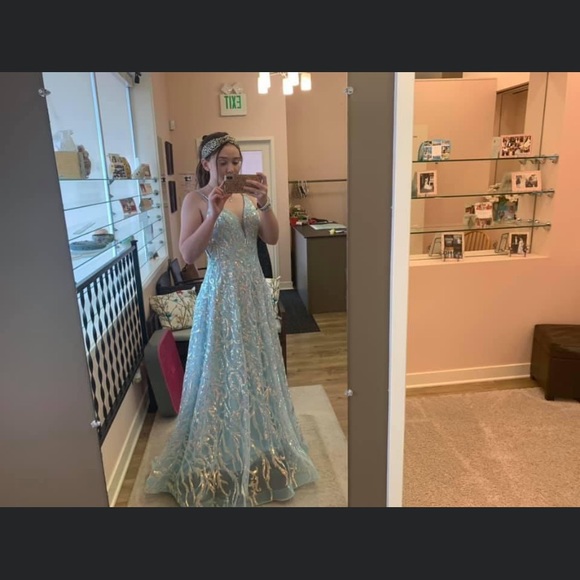 prom dress - Picture 3 of 3